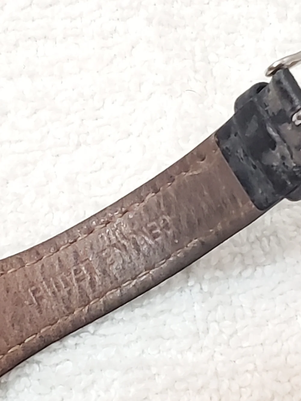 Vintage Skagen Denmark Women's Quartz Watch Black Leather Strap Silver Dial